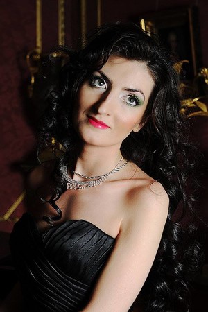 Babadzhanyan Gayane (Mezzo soprano)<BR> 